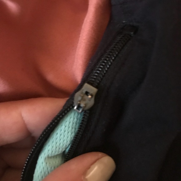 MPG size large running shorts - Picture 3 of 5